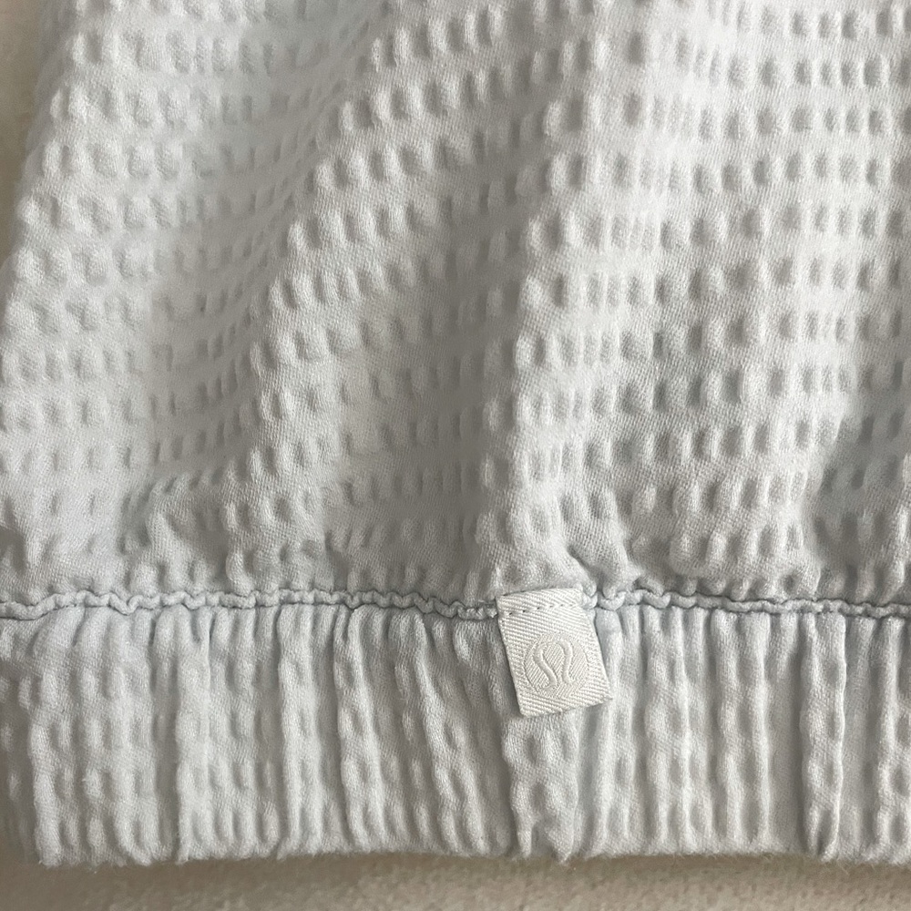 Lululemon Pack Light Pullover Half Zip Almost Blue - image 8